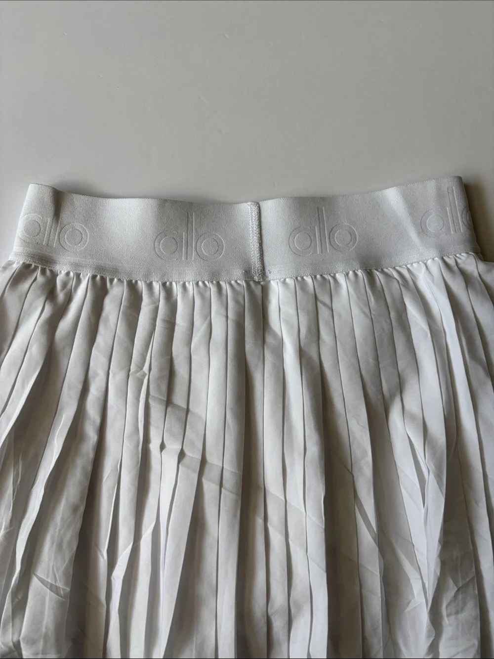 ALO Yoga White Pleated Circle Skater Skirt